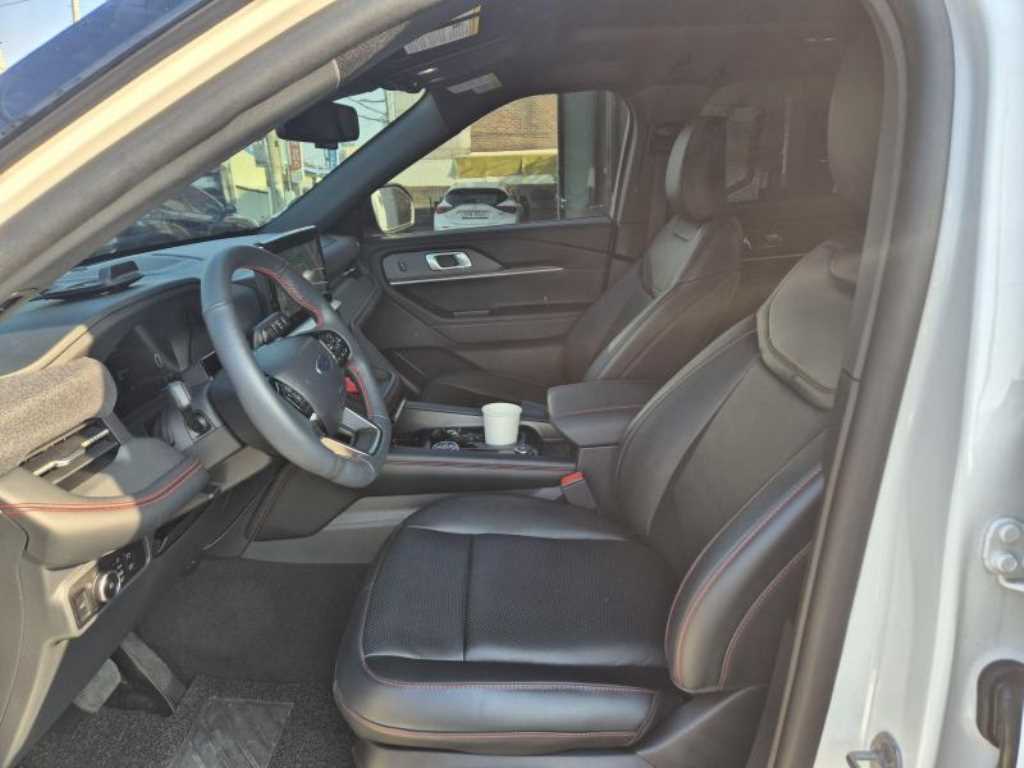 Ford Explorer - Vista 9