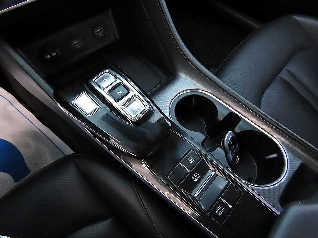 HYUNDAI Sonata - Vista 10