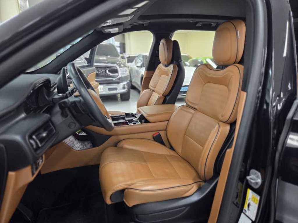 Lincoln Aviator - Vista 7