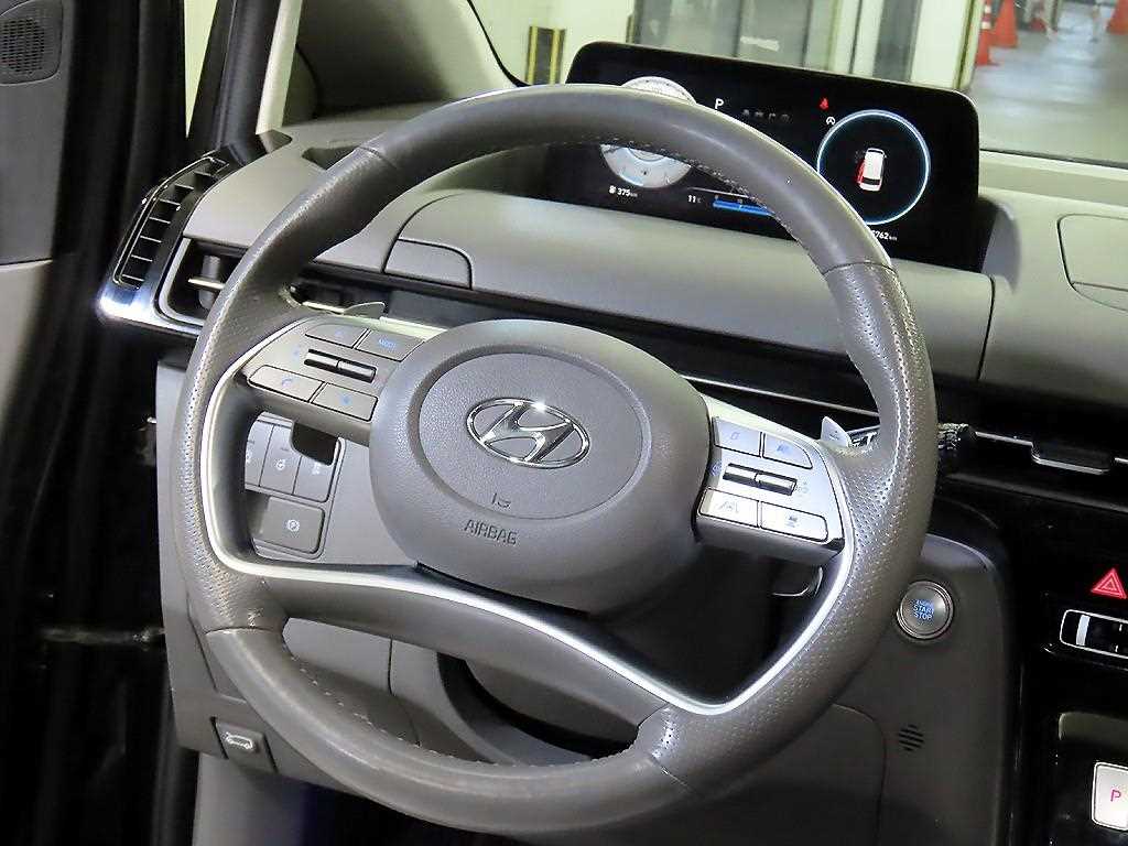 HYUNDAI Staria - Vista 8