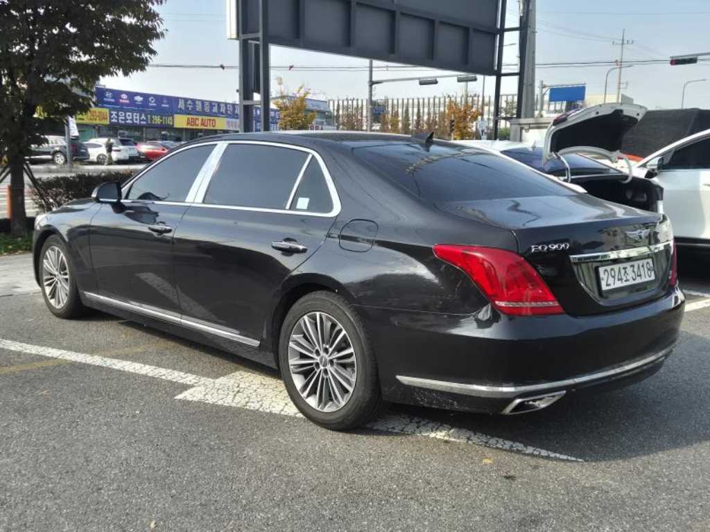 Genesis EQ900 - Vista 3