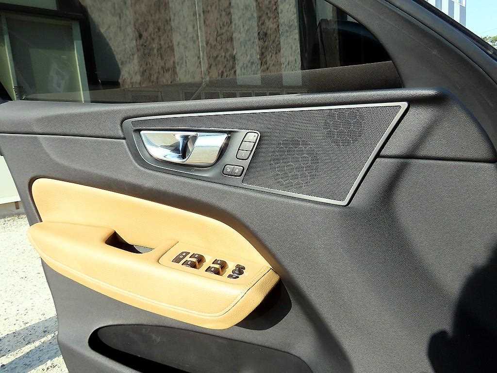 Volvo XC60 - Vista 12