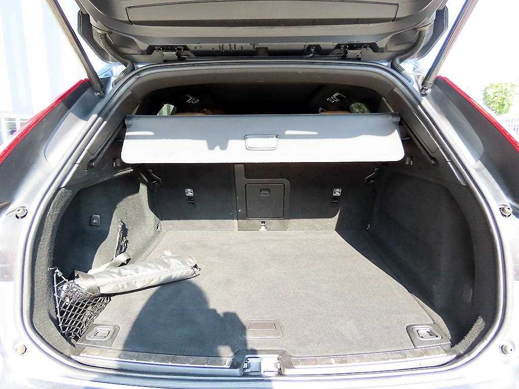 Volvo XC60 2019 Gris - Importación desde Corea - HF Imports Iquique - Foto 17