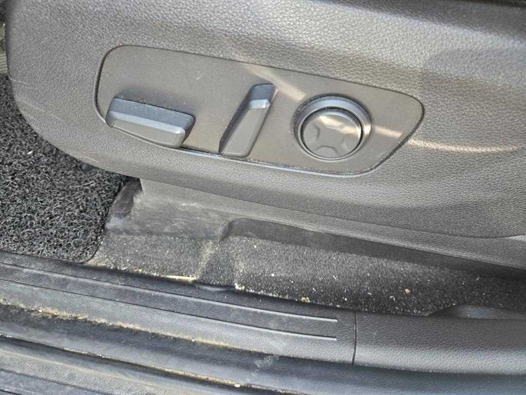 KIA Carnival - Vista 7