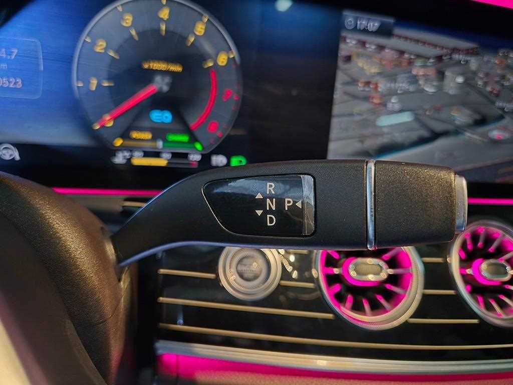 Mercedes Benz CLS Class - Vista 11