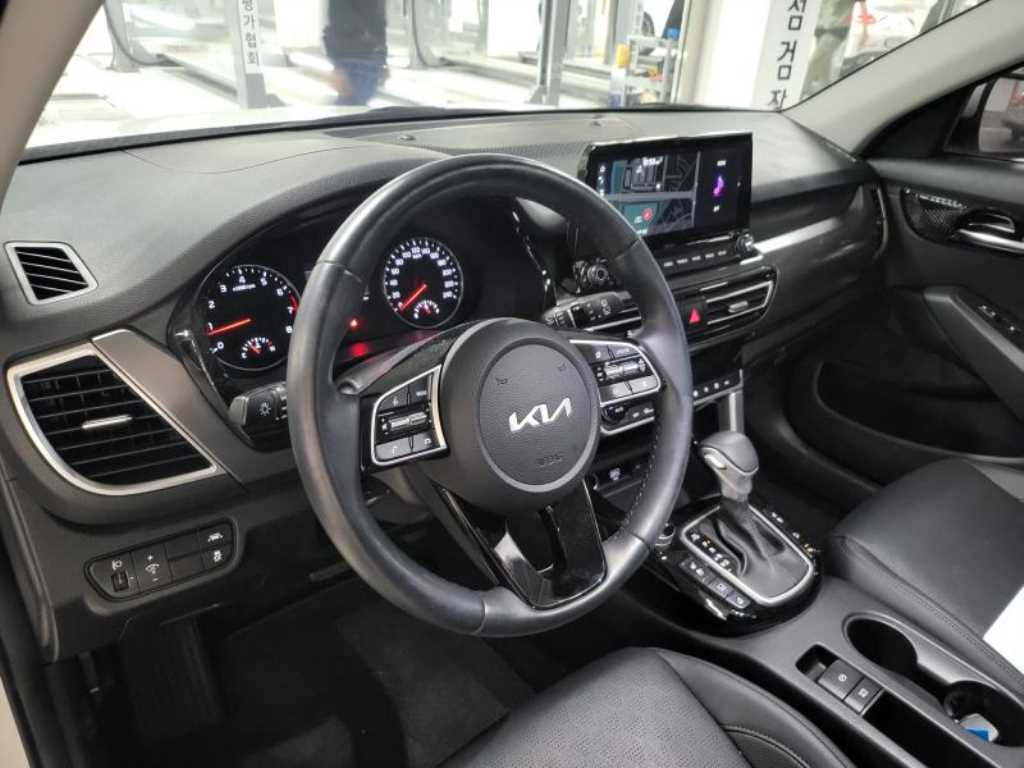 KIA Seltos - Vista 6