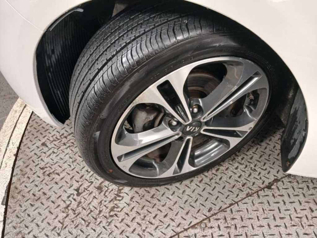 KIA K3 2013 Blanco - Importación desde Corea - HF Imports Iquique - Foto 20