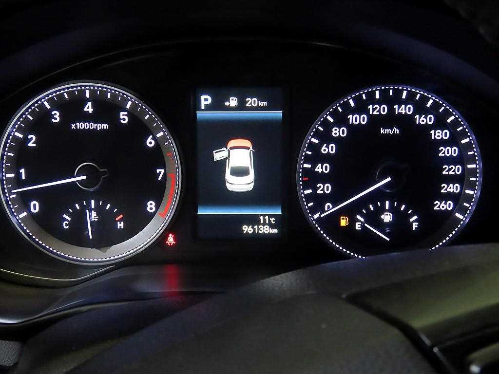 HYUNDAI Grandeur - Vista 9