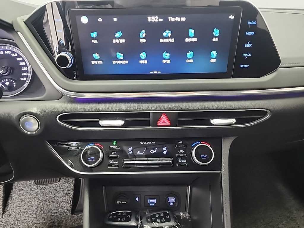 HYUNDAI Sonata - Vista 10