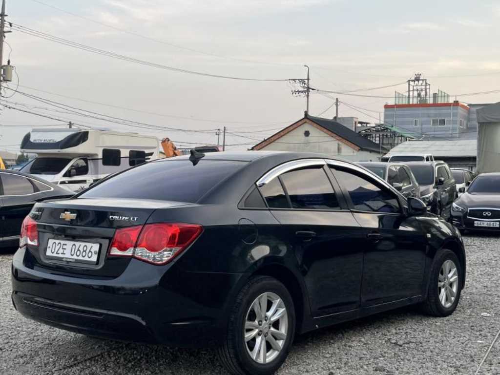 Chevrolet Cruise - Vista 5