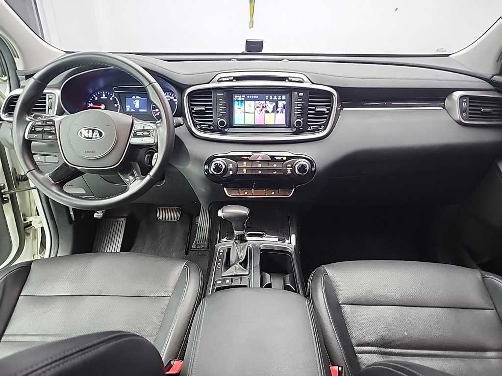 KIA Sorento - Vista 7