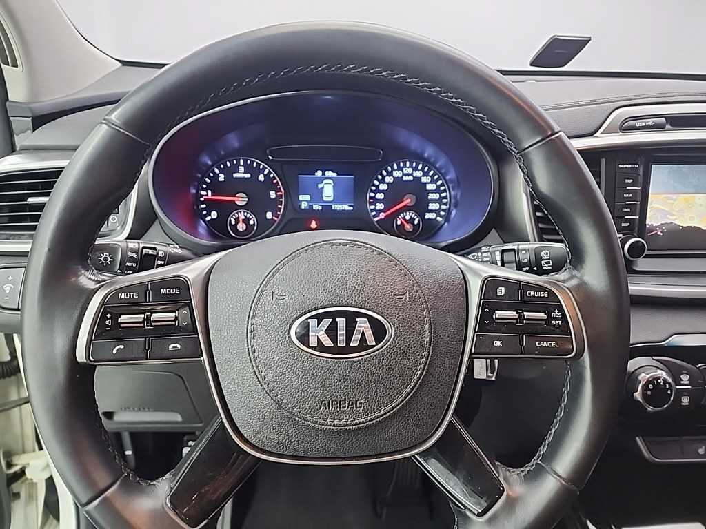 KIA Sorento - Vista 9