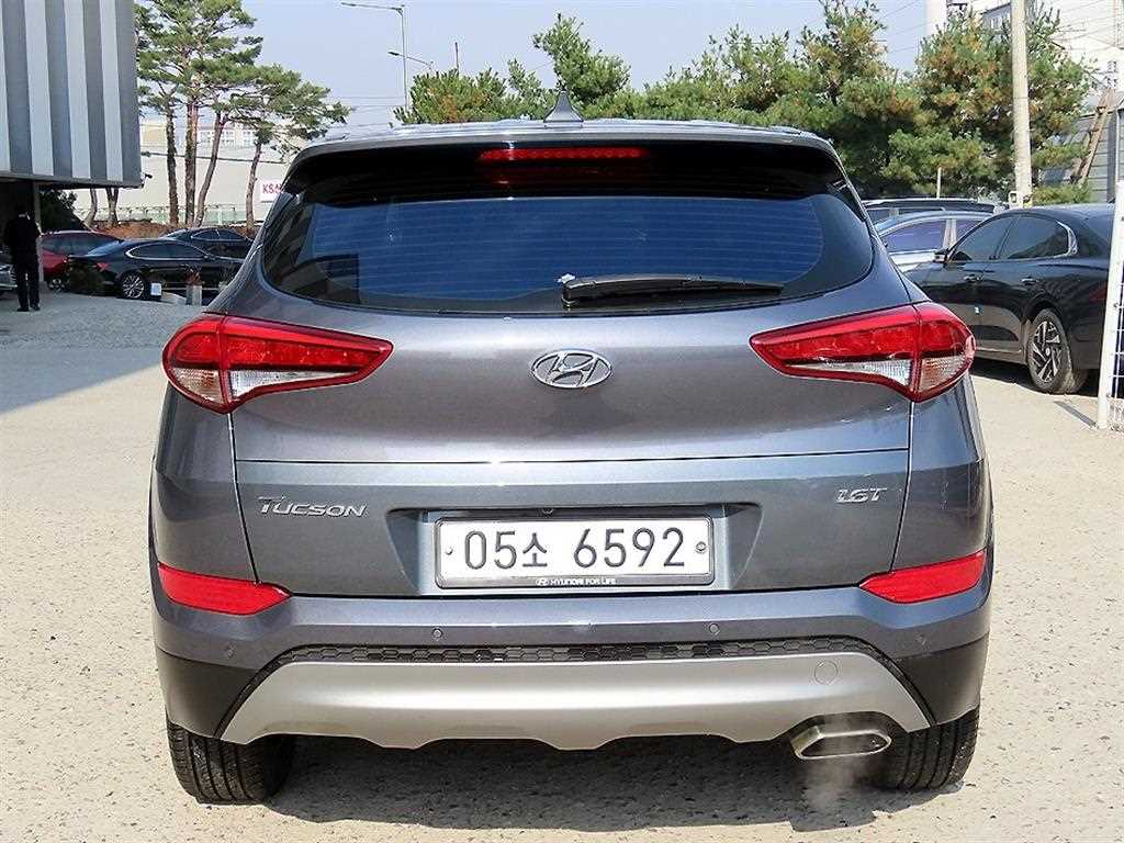 HYUNDAI Tucson - Vista 4