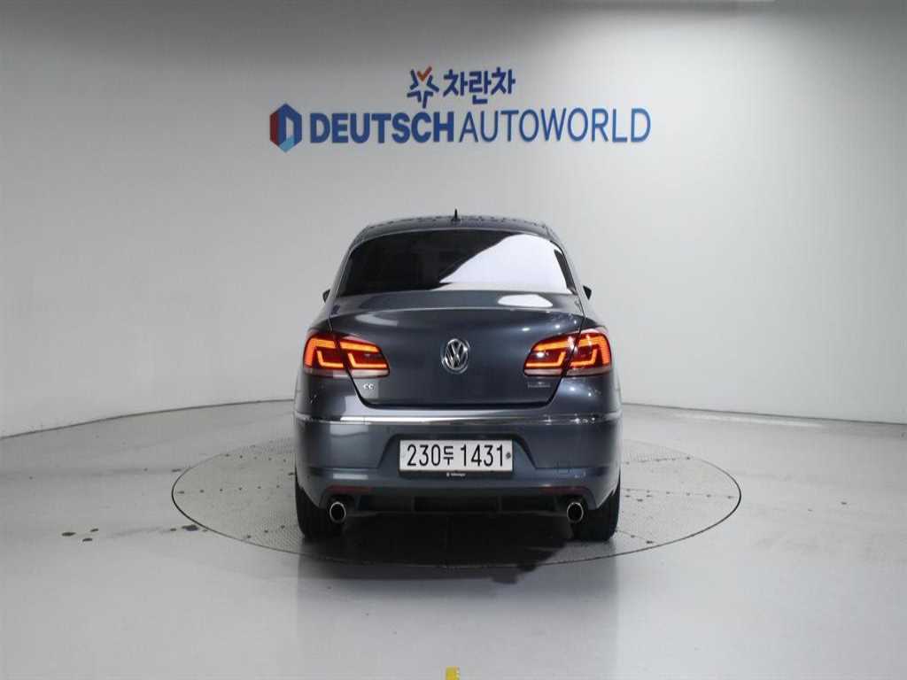 Volkswagen CC - Vista 4