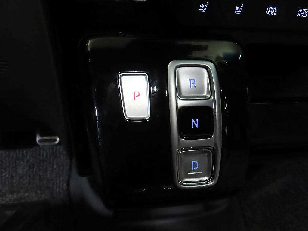 HYUNDAI Staria - Vista 12