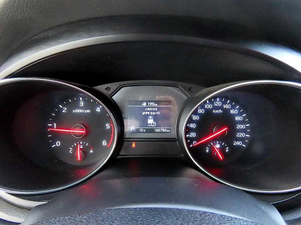 KIA Carnival - Vista 10