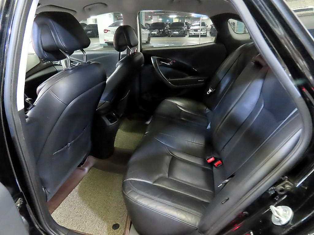 HYUNDAI Grandeur - Vista 7