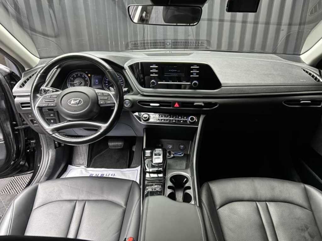 HYUNDAI Sonata - Vista 7