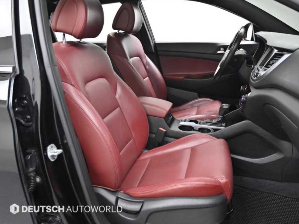 HYUNDAI Tucson - Vista 10