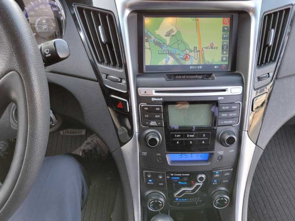 HYUNDAI Sonata - Vista 5