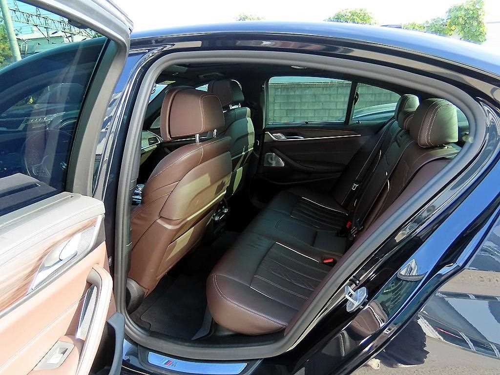 BMW 5 Series - Vista 6