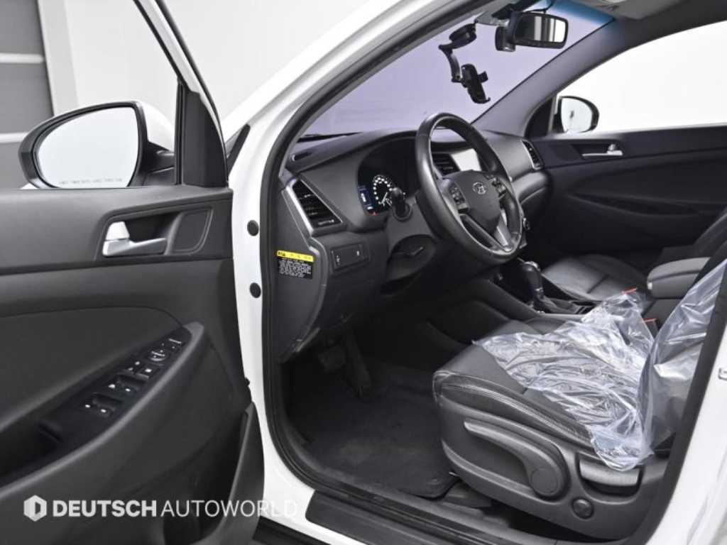 HYUNDAI Tucson - Vista 11