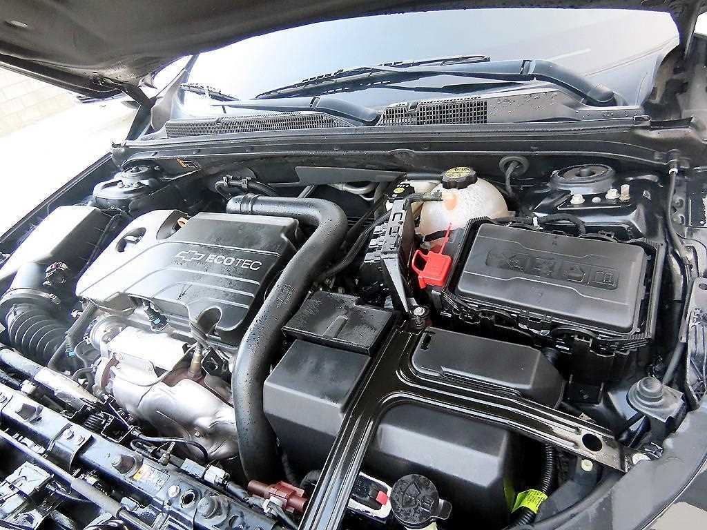 Chevrolet Malibu 2017 Negro - Importación desde Corea - HF Imports Iquique - Foto 17