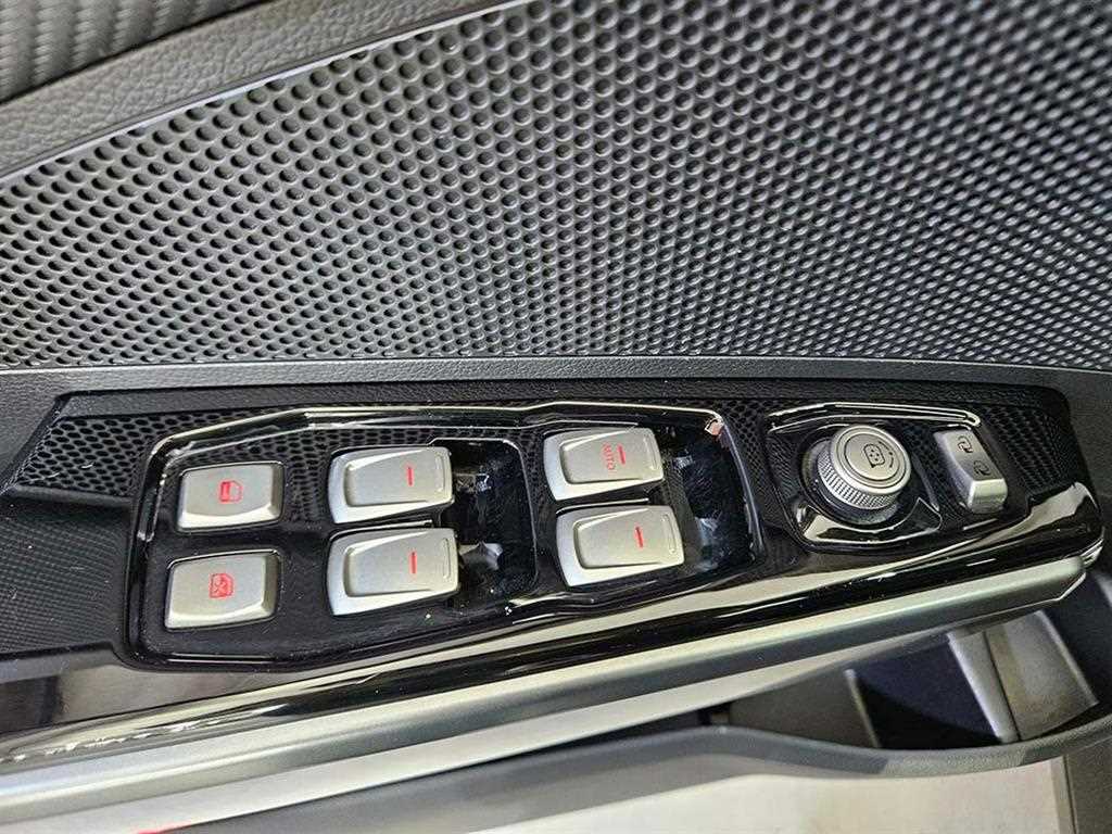 Ssangyong Tivoli - Vista 11