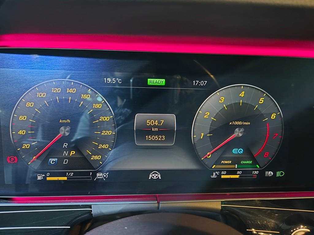 Mercedes Benz CLS Class - Vista 8