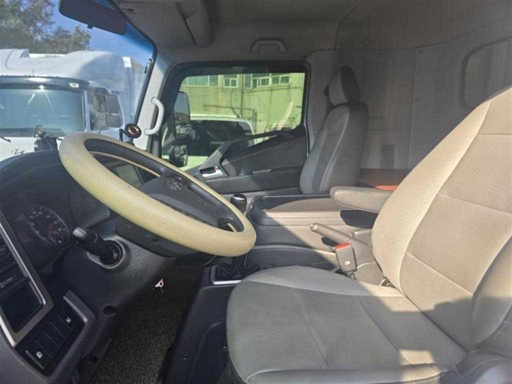 medium and large cargo truck 2019 Blanco - Importación desde Corea - HF Imports Iquique - Foto 15