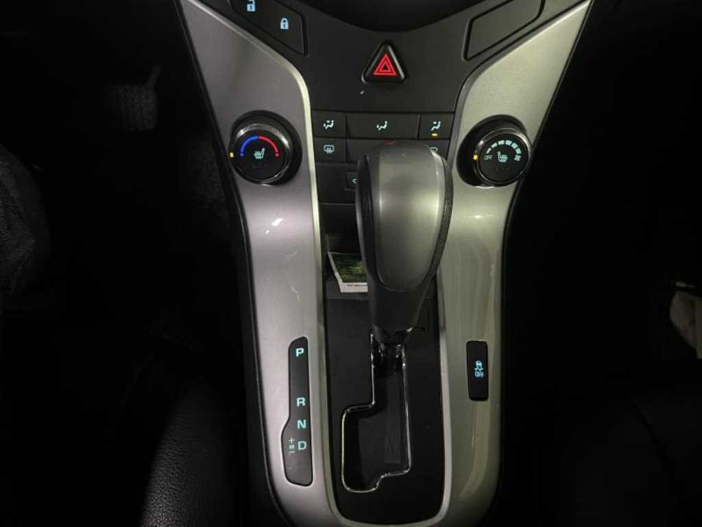 Chevrolet Cruise 2013 Negro - Importación desde Corea - HF Imports Iquique - Foto 16