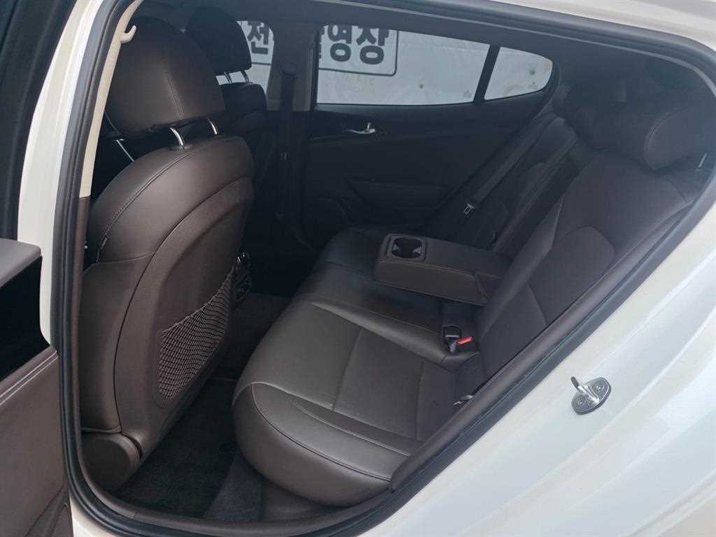 KIA Stinger 2018 Blanco - Importación desde Corea - HF Imports Iquique - Foto 14