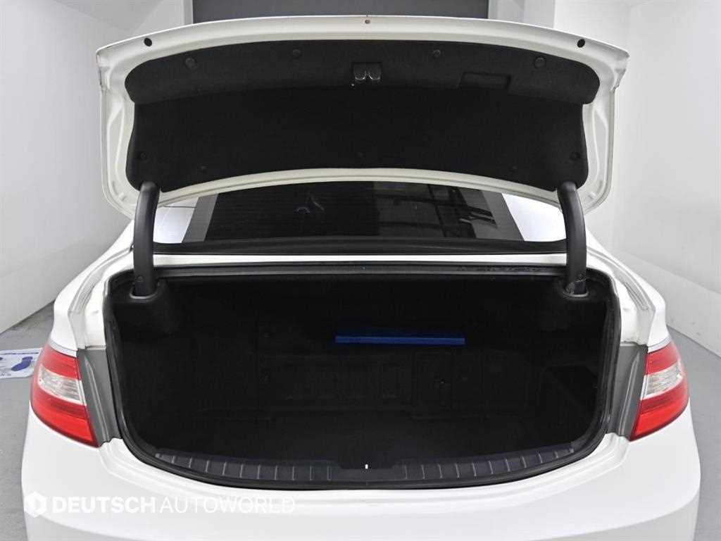 HYUNDAI Grandeur 2016 Blanco - Importación desde Corea - HF Imports Iquique - Foto 20