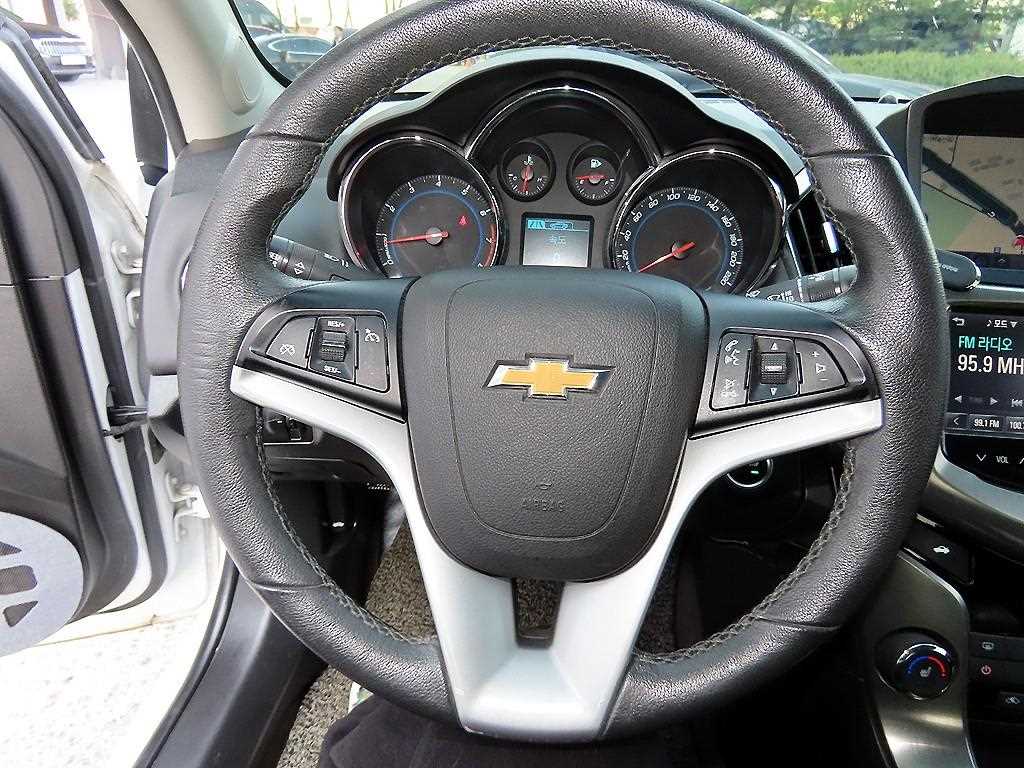 Chevrolet Cruise - Vista 8
