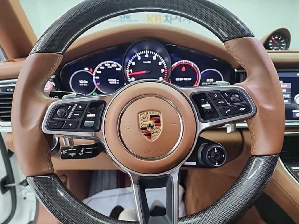 Porsche Panamera - Vista 12