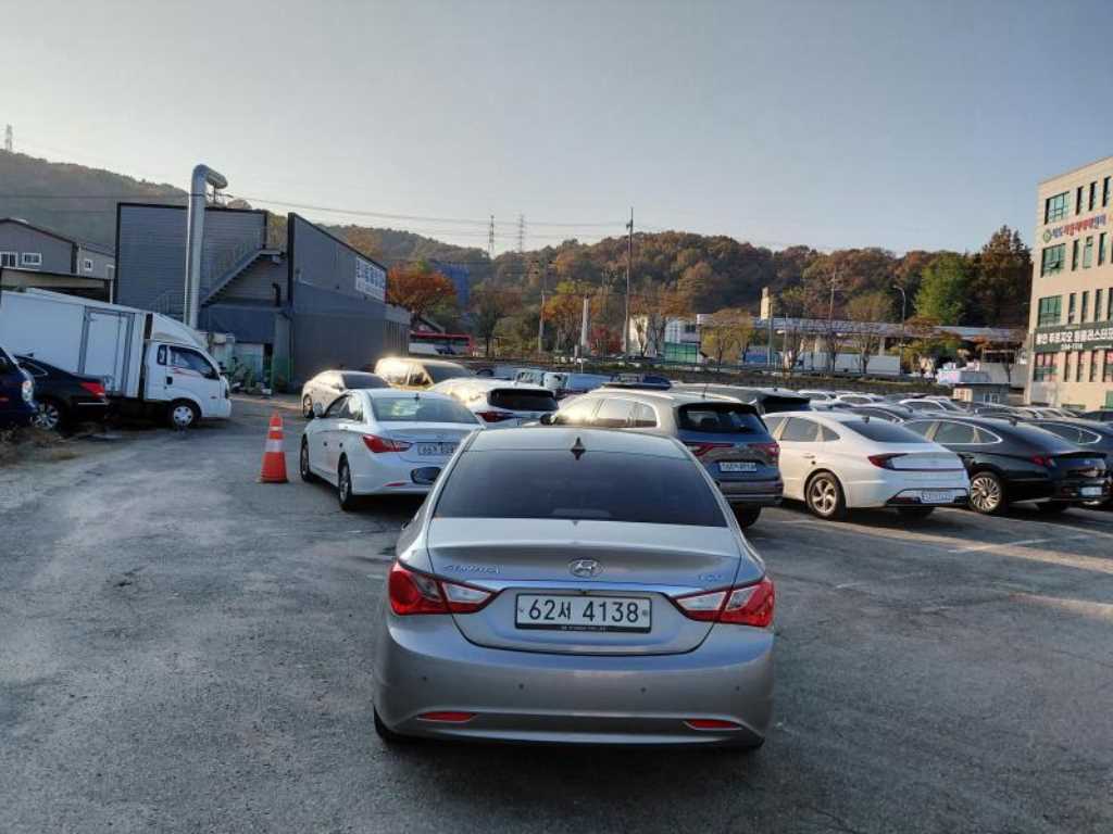 HYUNDAI Sonata - Vista 4