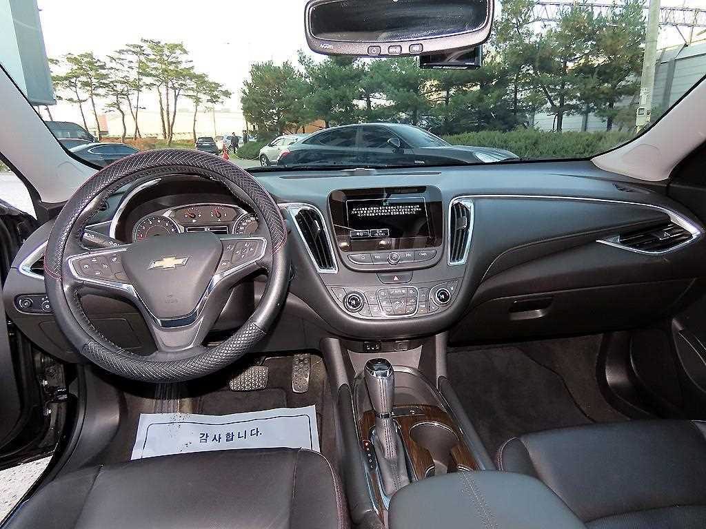 Chevrolet Malibu - Vista 7