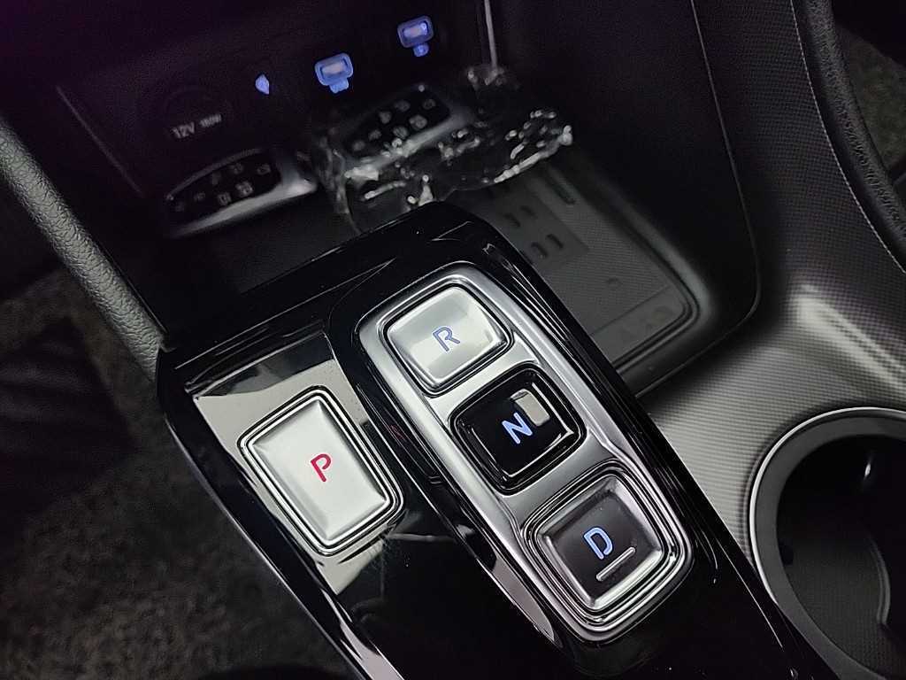 HYUNDAI Sonata - Vista 8