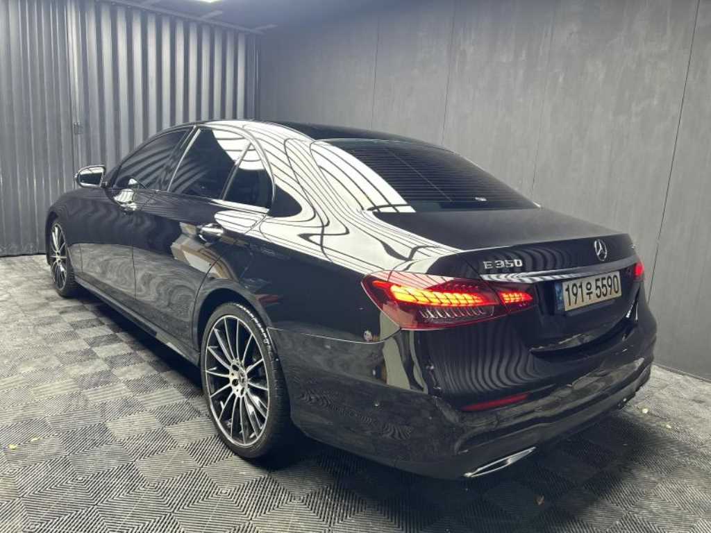 Mercedes Benz E class - Vista 4