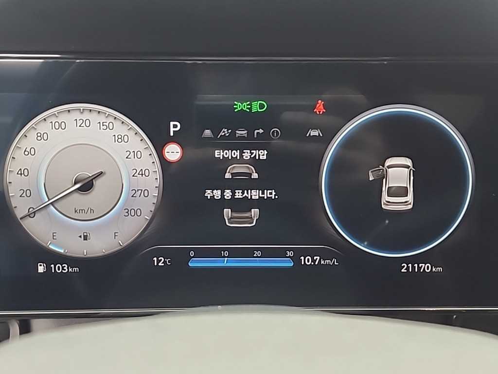 HYUNDAI Avante - Vista 6