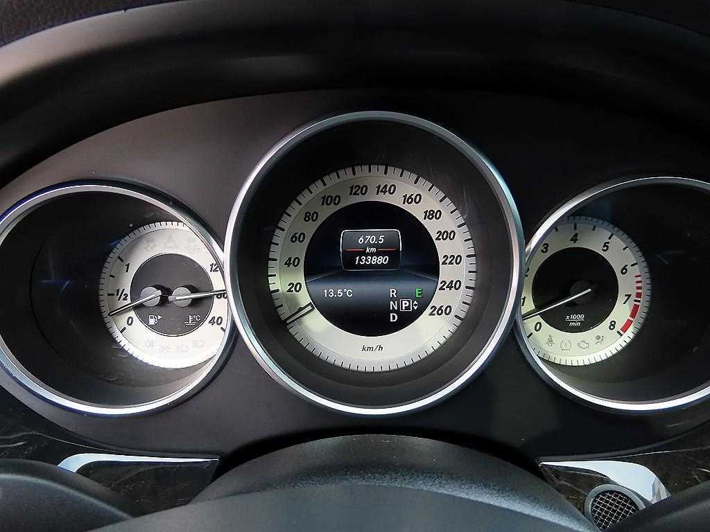 Mercedes Benz CLS Class - Vista 9