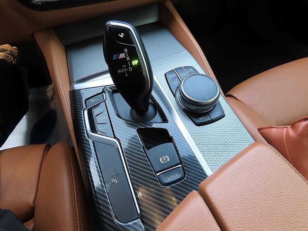 BMW 5 Series - Vista 11