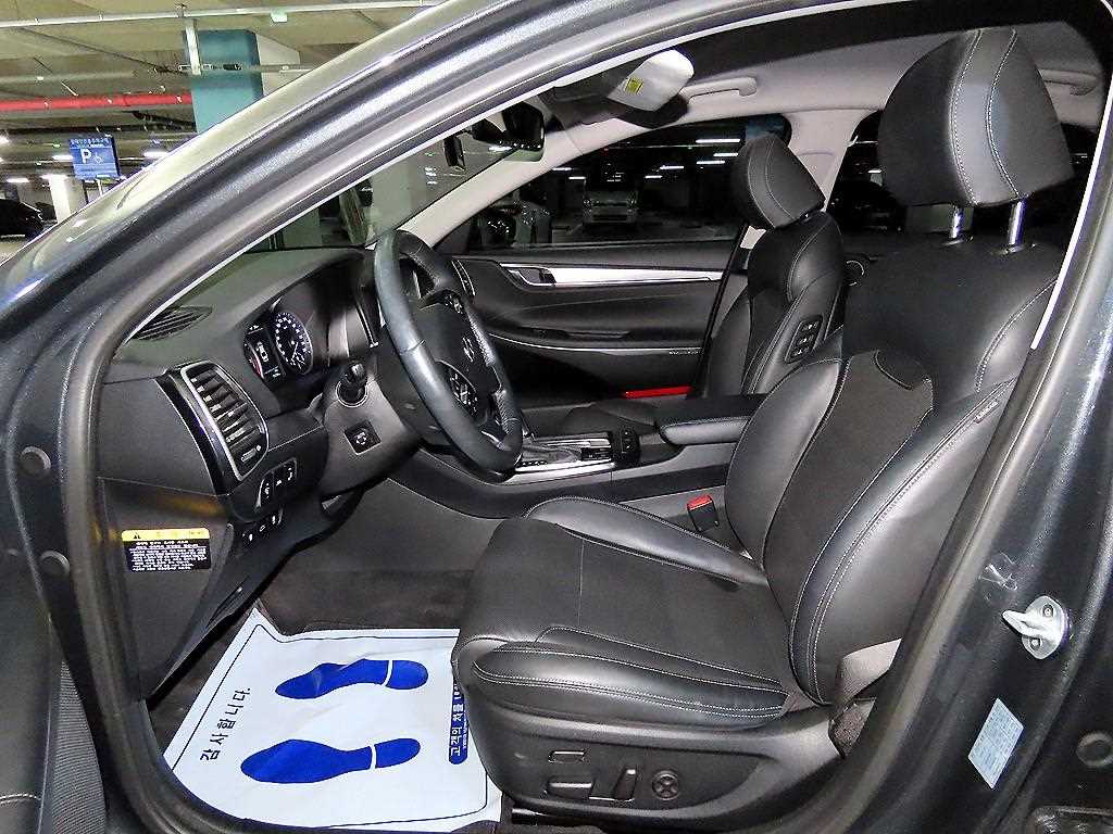 HYUNDAI Grandeur - Vista 6