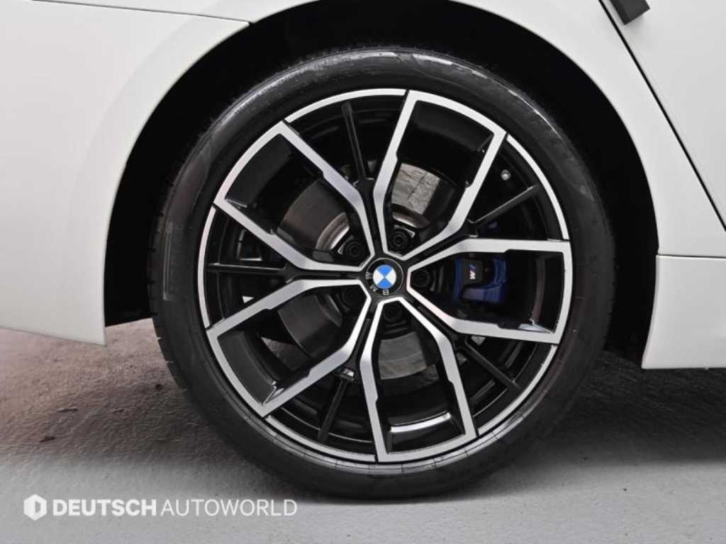 BMW 5 Series - Vista 5