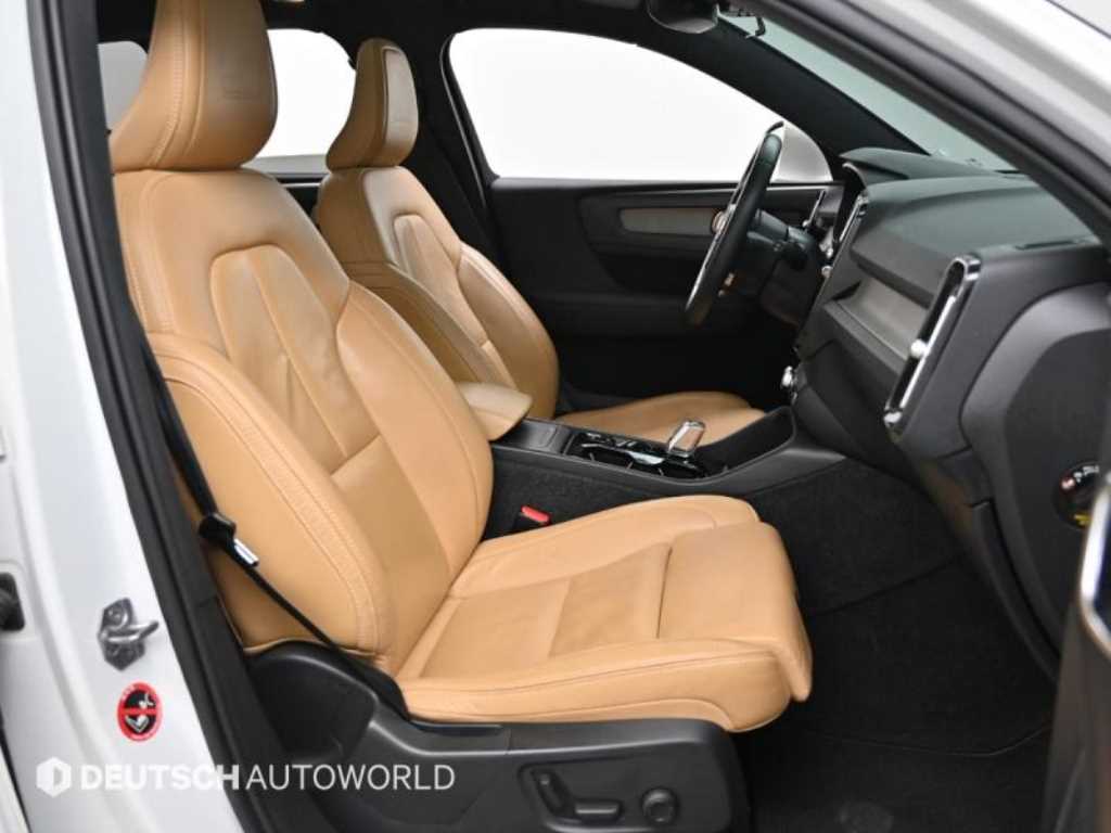 Volvo XC40 - Vista 10