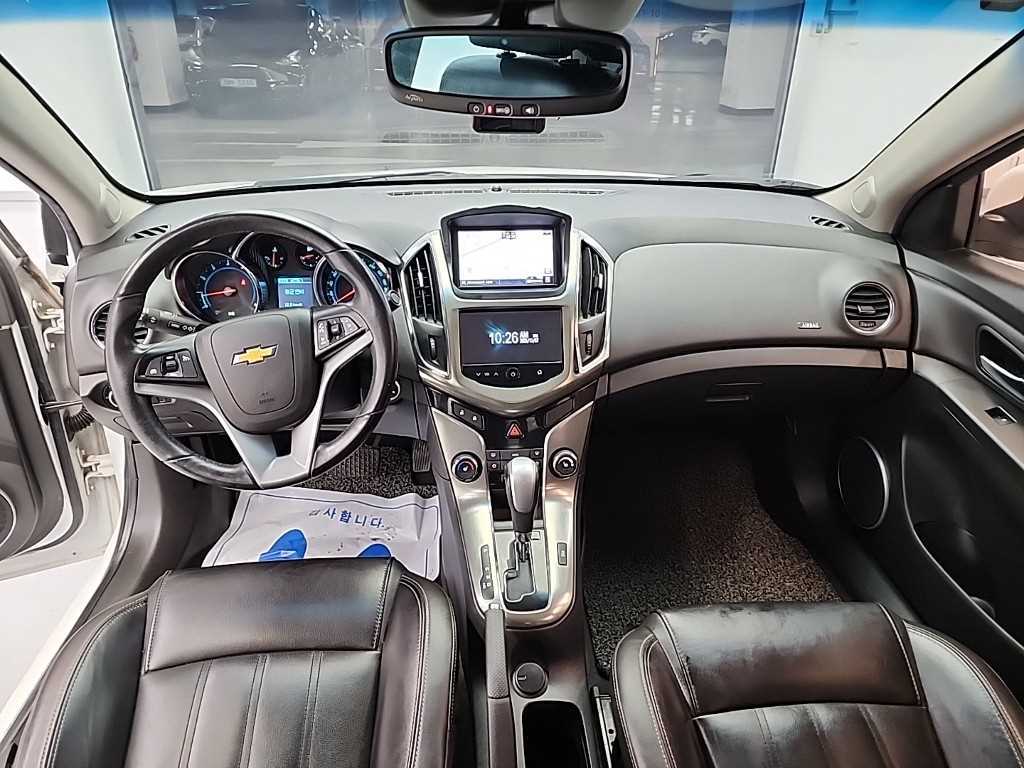Chevrolet Cruise - Vista 7