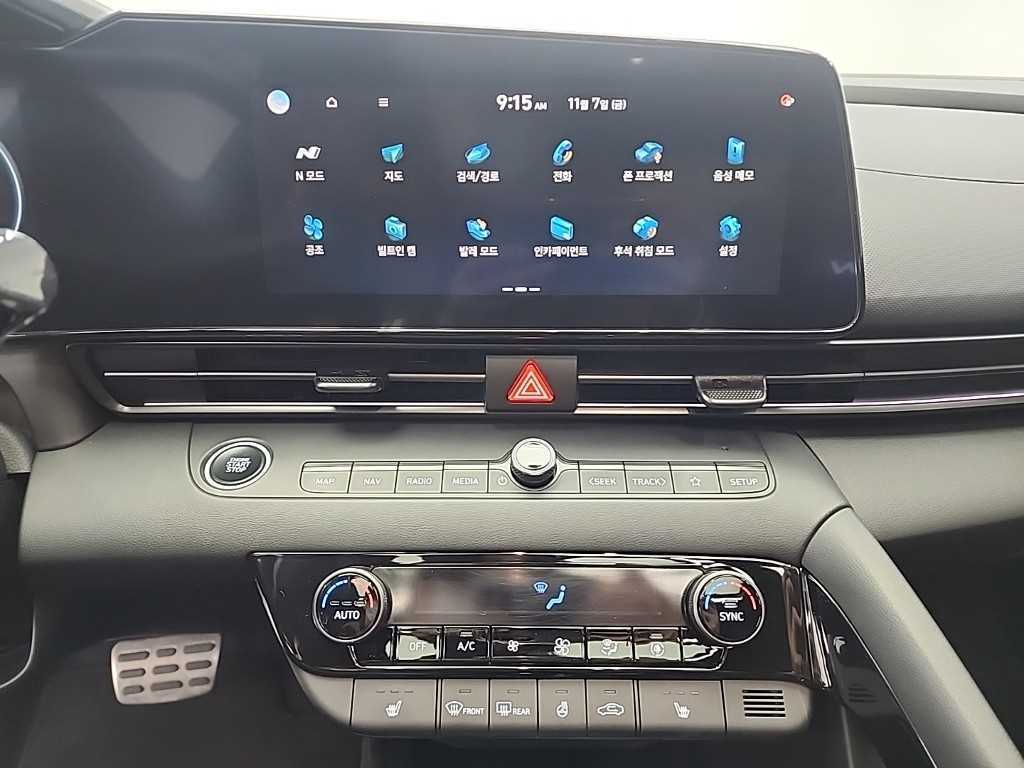 HYUNDAI Avante - Vista 10