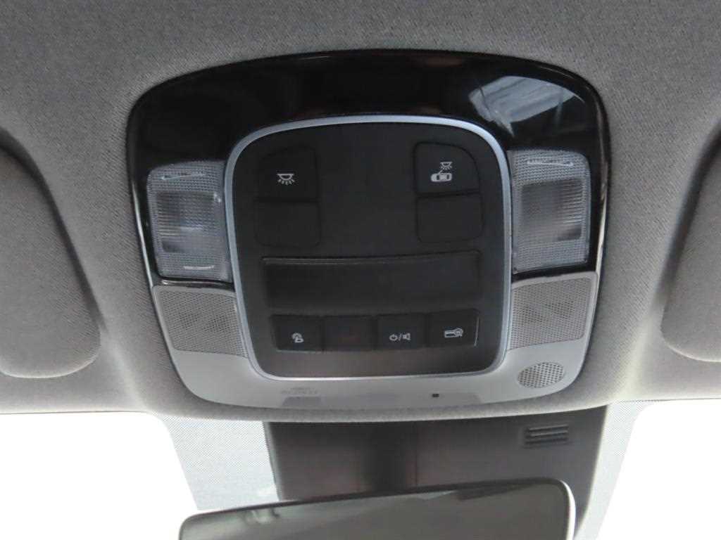 HYUNDAI Sonata - Vista 12