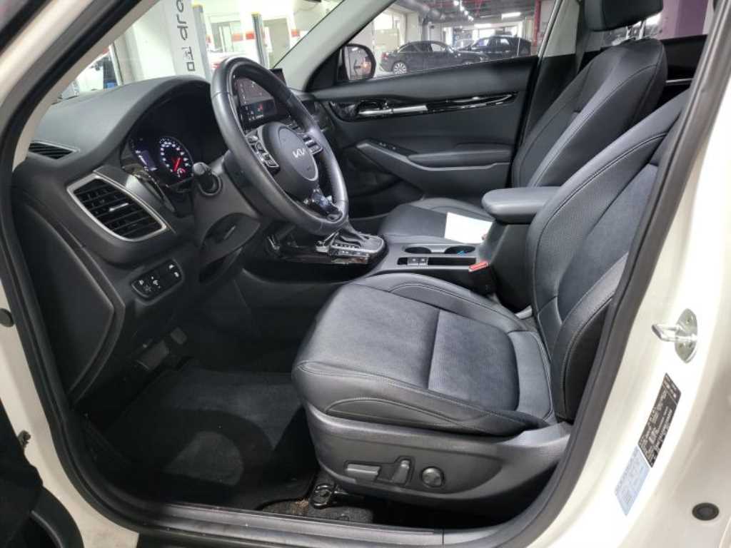 KIA Seltos - Vista 7