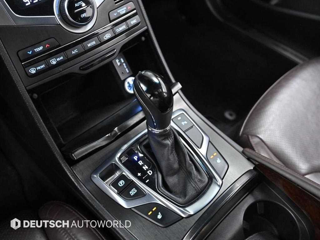 HYUNDAI Grandeur - Vista 9